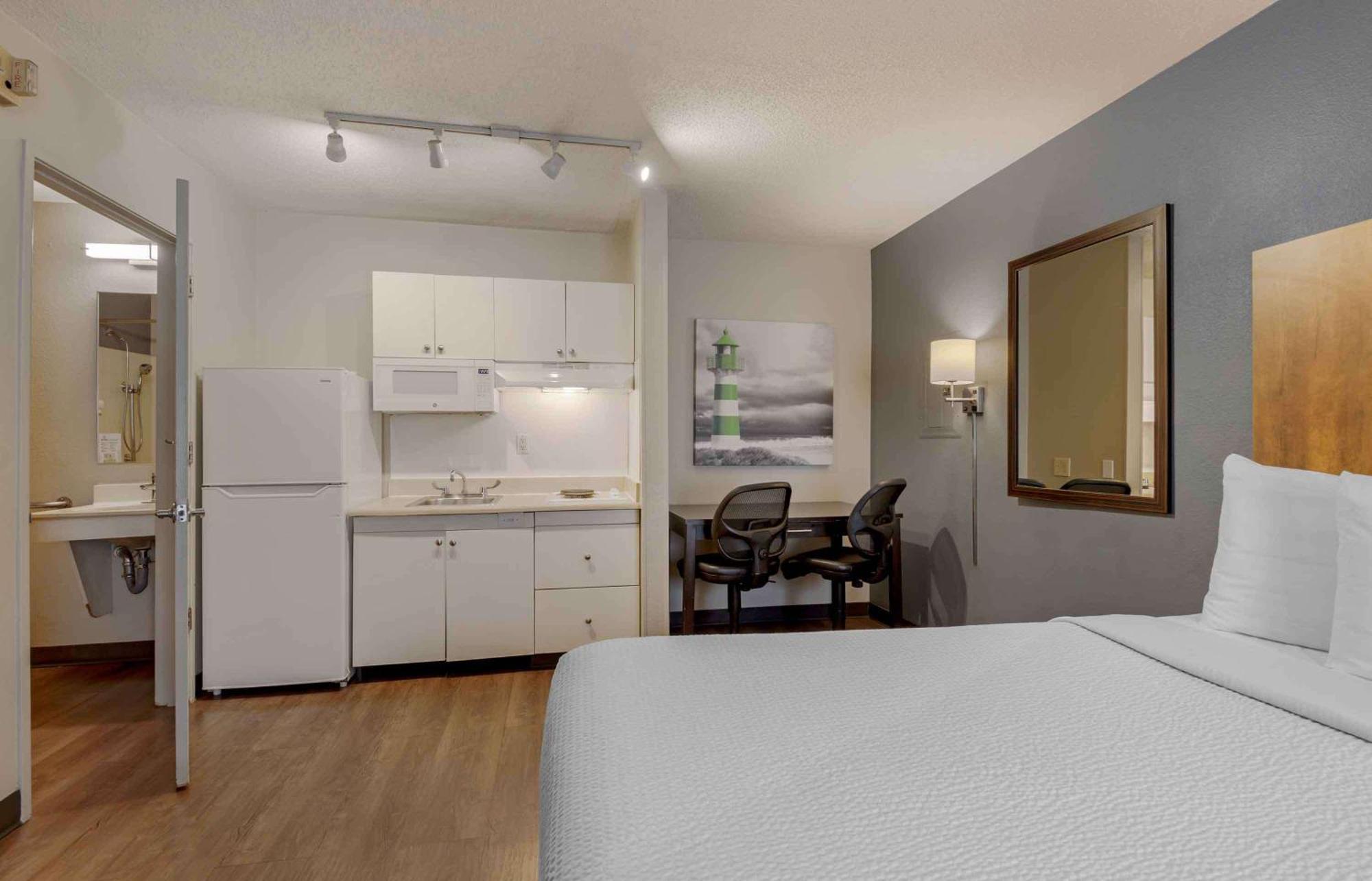 Extended Stay America Select Suites - Charlotte - Airport Dış mekan fotoğraf